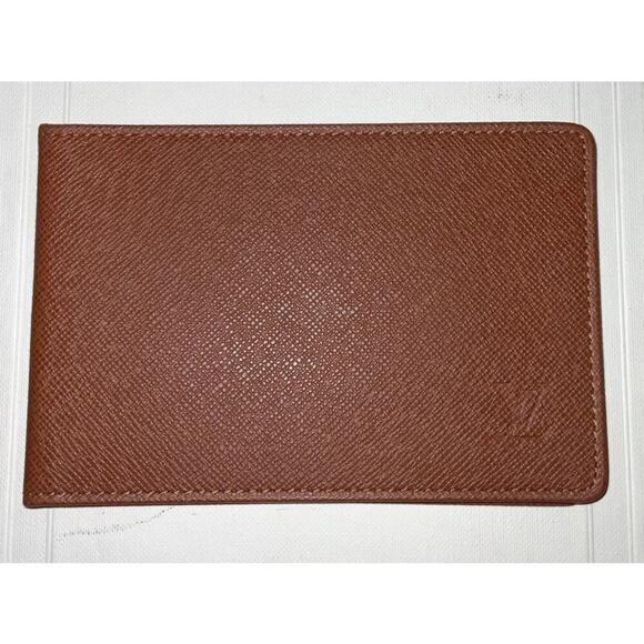 LOUIS VUITTON Taiga ID Card Holder Wallet Alezan W/Dust Bag - Picture 10 of 12